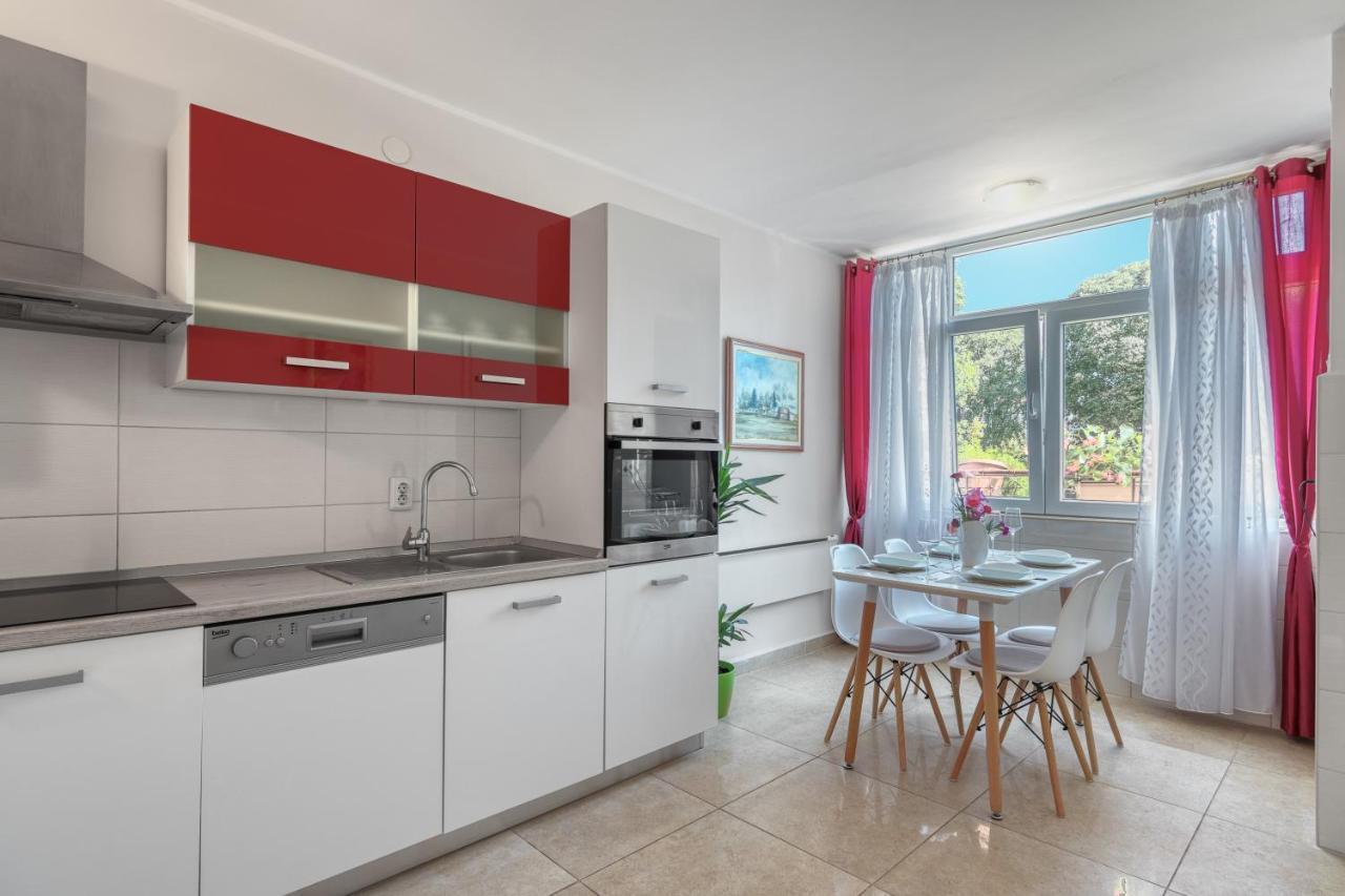 PUY M & M Apartment מראה חיצוני תמונה