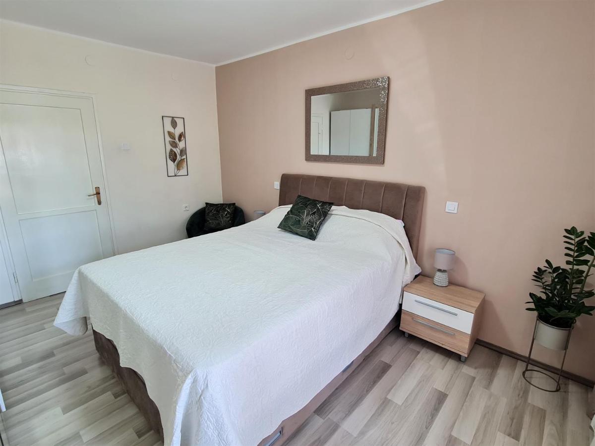 PUY M & M Apartment מראה חיצוני תמונה